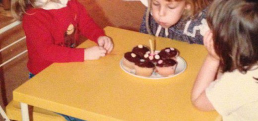 people-doing-mean-things-48-pics_13