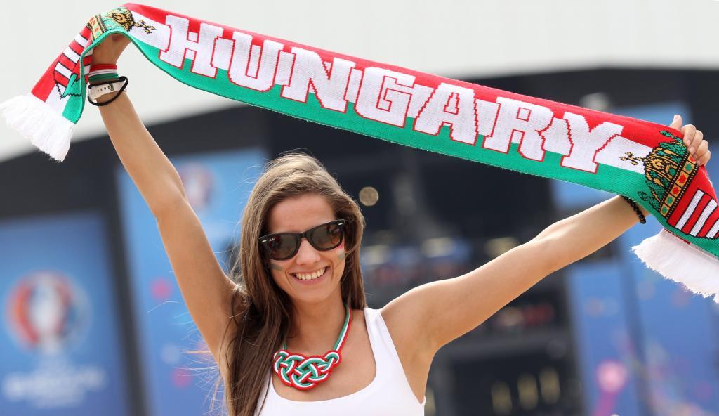 A Hungary's supporter cheers near the Velodrome stadium of Marseille, southern France, ahead of the Euro 2016 group F football match between Iceland and Hungary, on June 18, 2016. / AFP PHOTO / Jean-Christophe MAGNENET