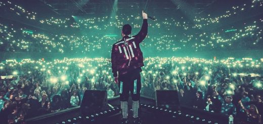 59ab5e07e709bb3f45335cf1-F