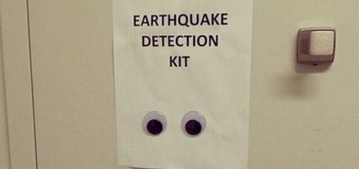 687474703a2f2f7777772e616e6772796475636b2e636f6d2f70696374757265732f323031355f322f45617274687175616b655f446574656374696f6e5f4b69742e6a7067