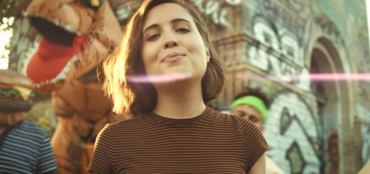 alice-merton-why-so-serious_10342292-4634_1800x945