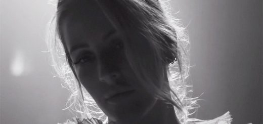 ellie-goulding-flux-MV-2019-billboard-1548